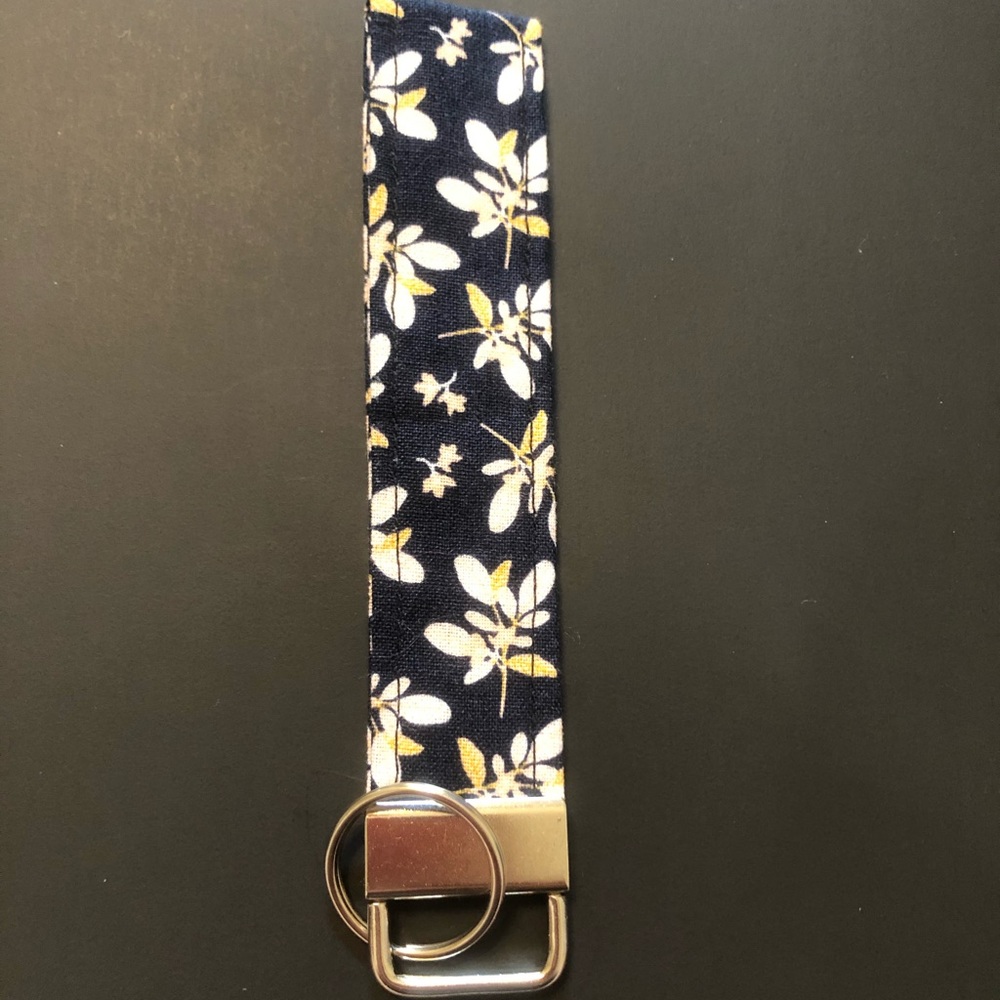 Keychain - Picture 4 of 12
